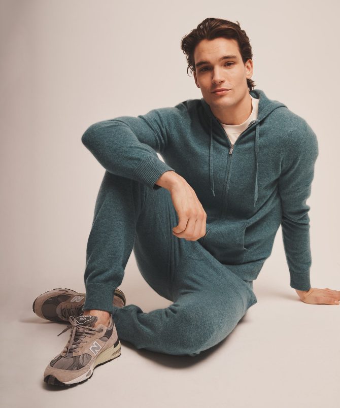 Off-Duty Cashmere Jogger - Image 28
