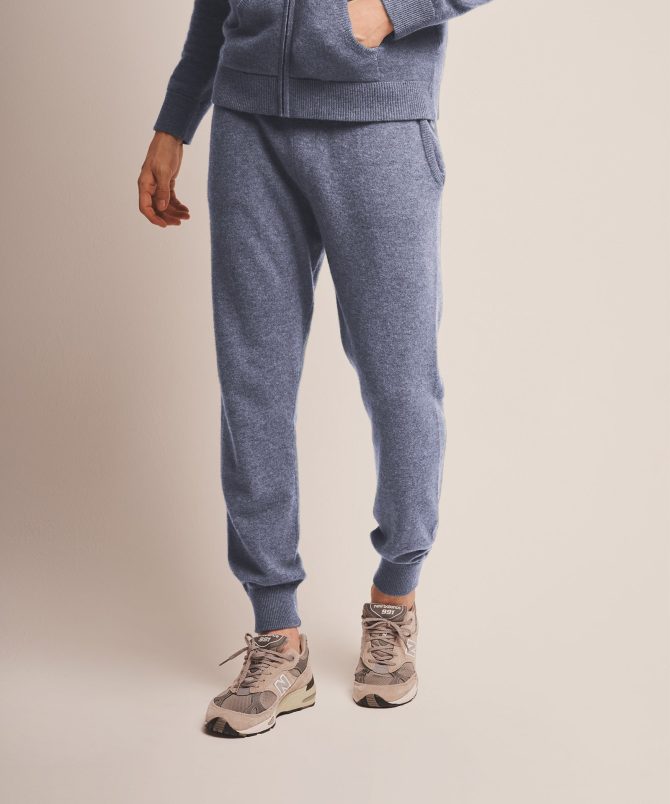 Off-Duty Cashmere Jogger - Image 32