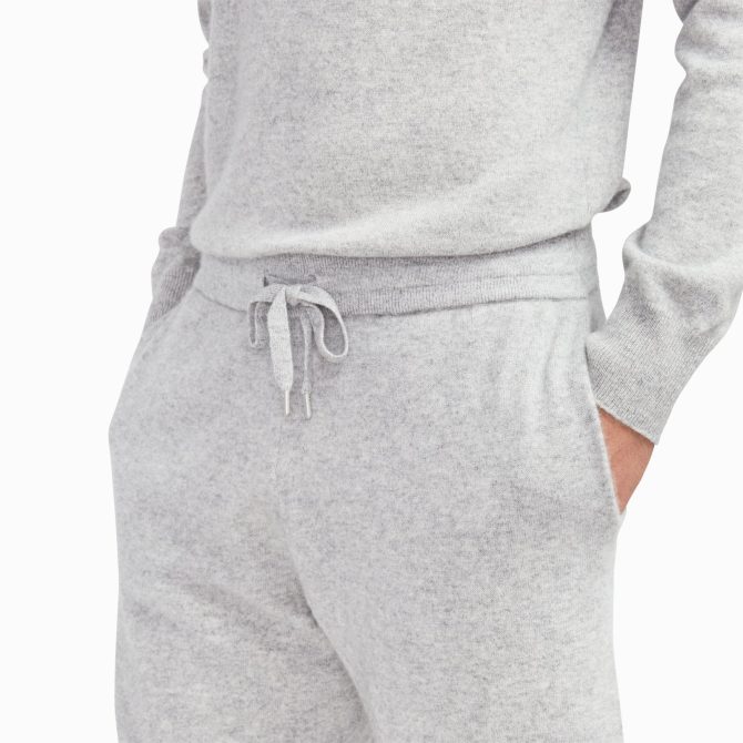 Signature Cashmere Shorts - Image 8