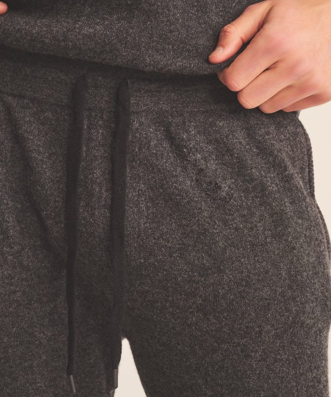 Off-Duty Cashmere Jogger - Image 64