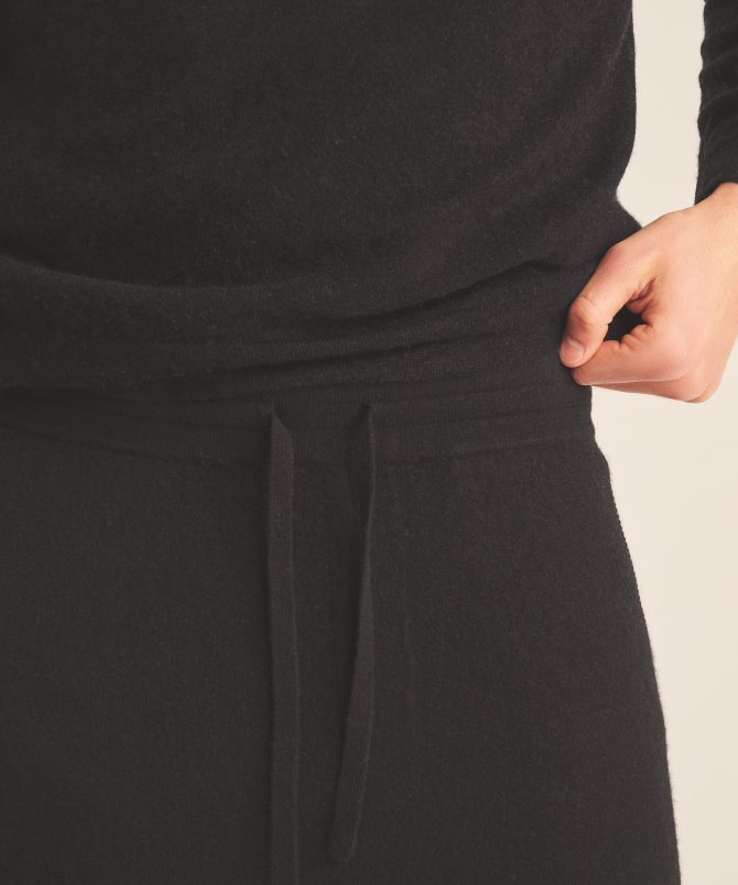 Off-Duty Cashmere Jogger - Image 50