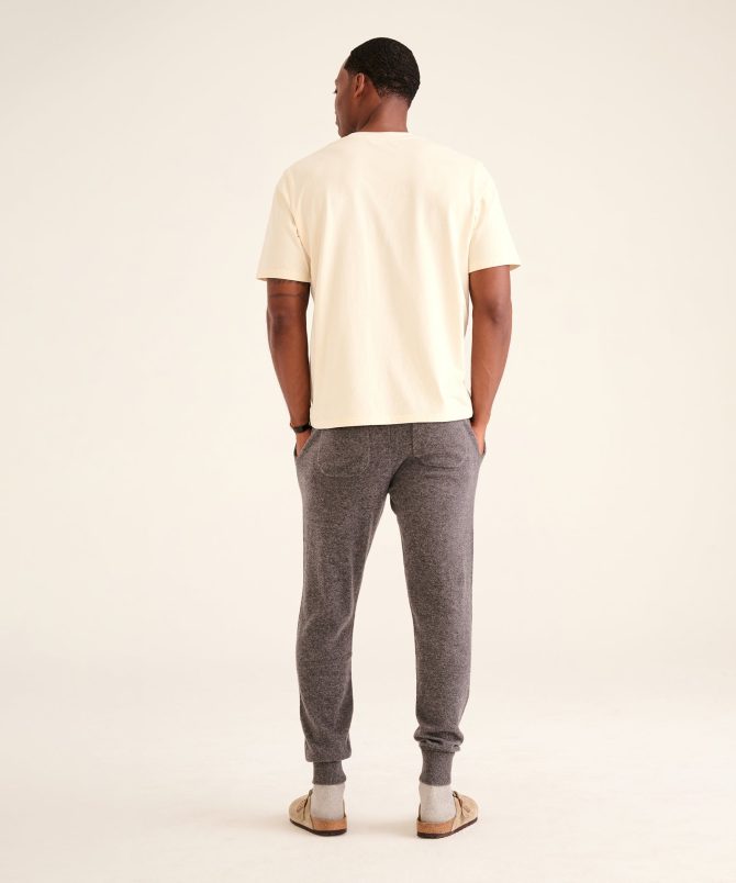 Off-Duty Cashmere Jogger - Image 40